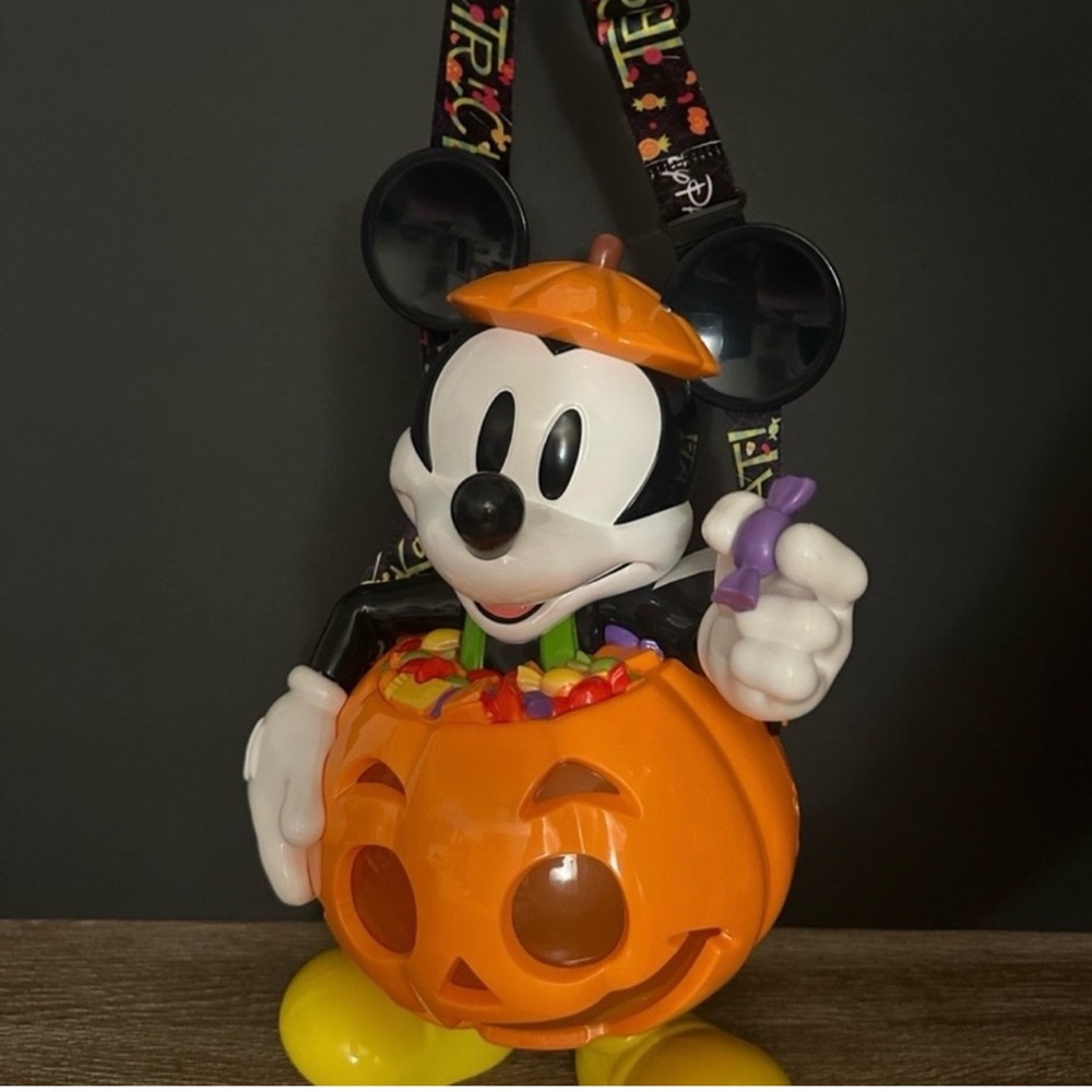 Mickey Mouse Popcorn Bucket Disney Parks 2024 - Picture 2 of 7